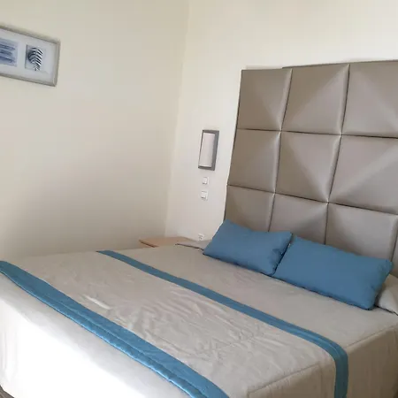 Al Mare Lägenhetshotell